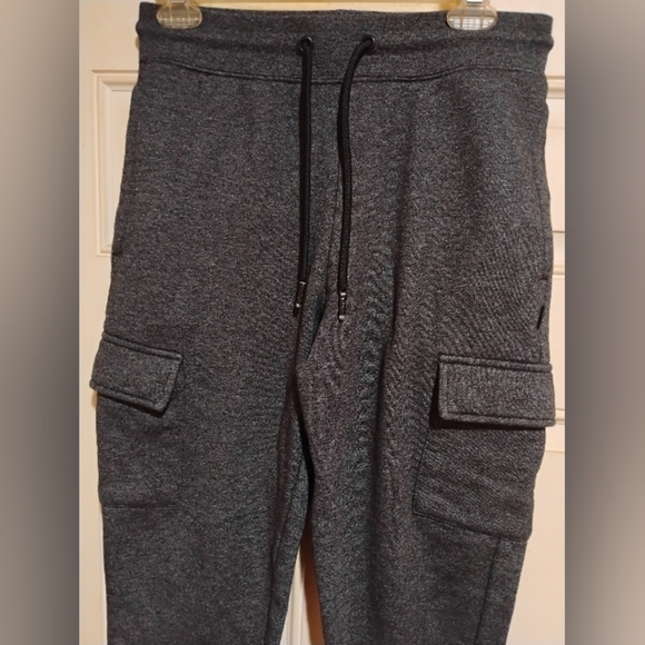CSG Size Small Men'sGray Cargo Sweat Pants With Zip Up Ankles - Picture 6 of 11